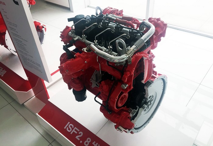 мотор Cummins ISF2.8