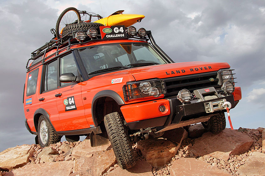 Land Rover Discovery G4 Challenge