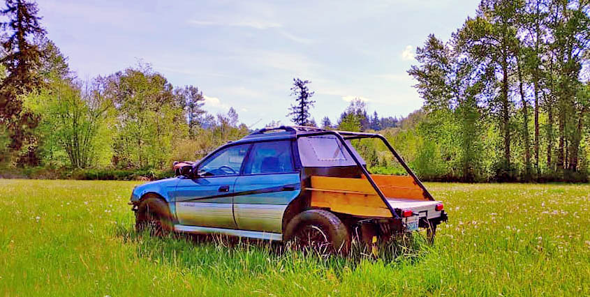 Subaru Outback со странным тюнингом