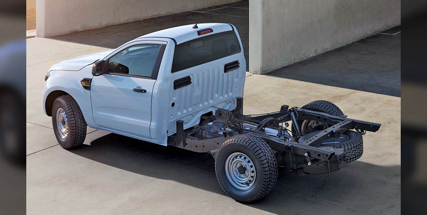 Ford Ranger в виде шасси с кабиной подойдет для постройки различной спецтехники